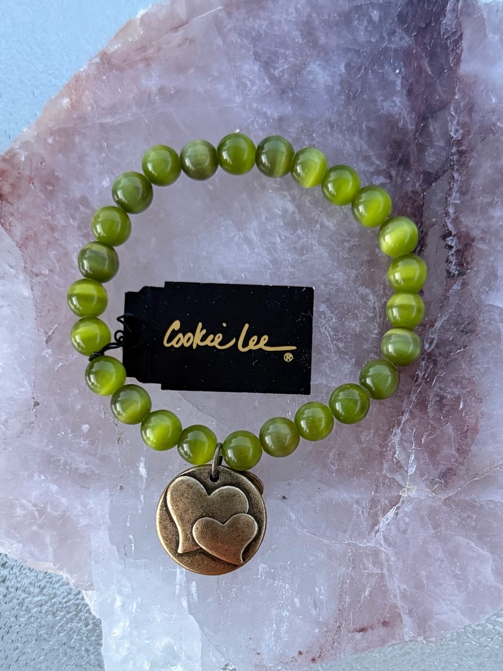 Cookie Lee Genuine Green Cat’s Eye Stretch Bracelet with Hearts and Love Charm - Picture 2 of 5